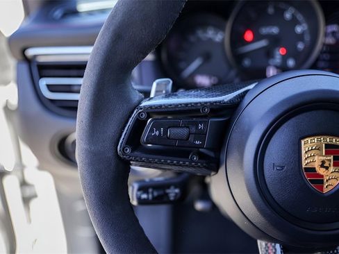 Used 2022 Porsche Macan GTS image 17