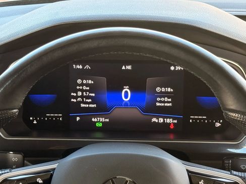 Used 2022 Volkswagen Tiguan SE R-Line image 36