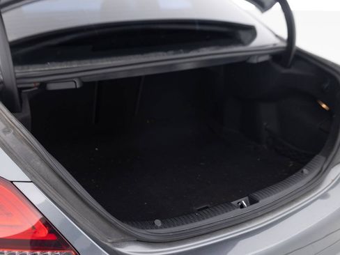 Used 2019 Mercedes-Benz C 300 Sedan image 40
