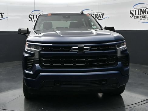 Used 2022 Chevrolet Silverado 1500 RST AWD/4WD image 2