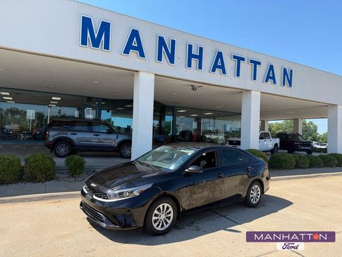 Used 2022 Kia Forte Sedan FWD image 1