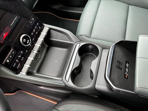 New 2026 GMC Terrain AT4 w/ Technology Package II AWD/4WD image 12