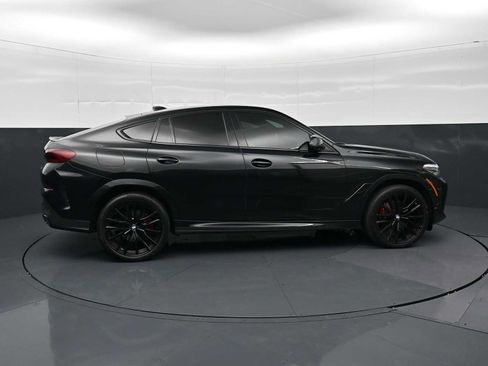 Used 2022 BMW X6 xDrive40i w/ M Sport Package AWD/4WD image 27