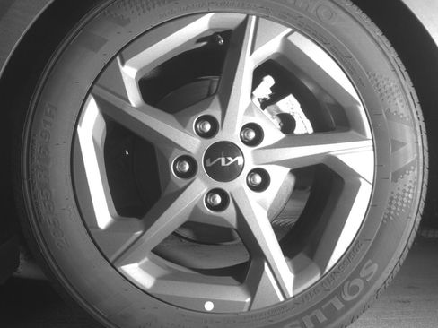 Used 2025 Kia K4 FWD image 14