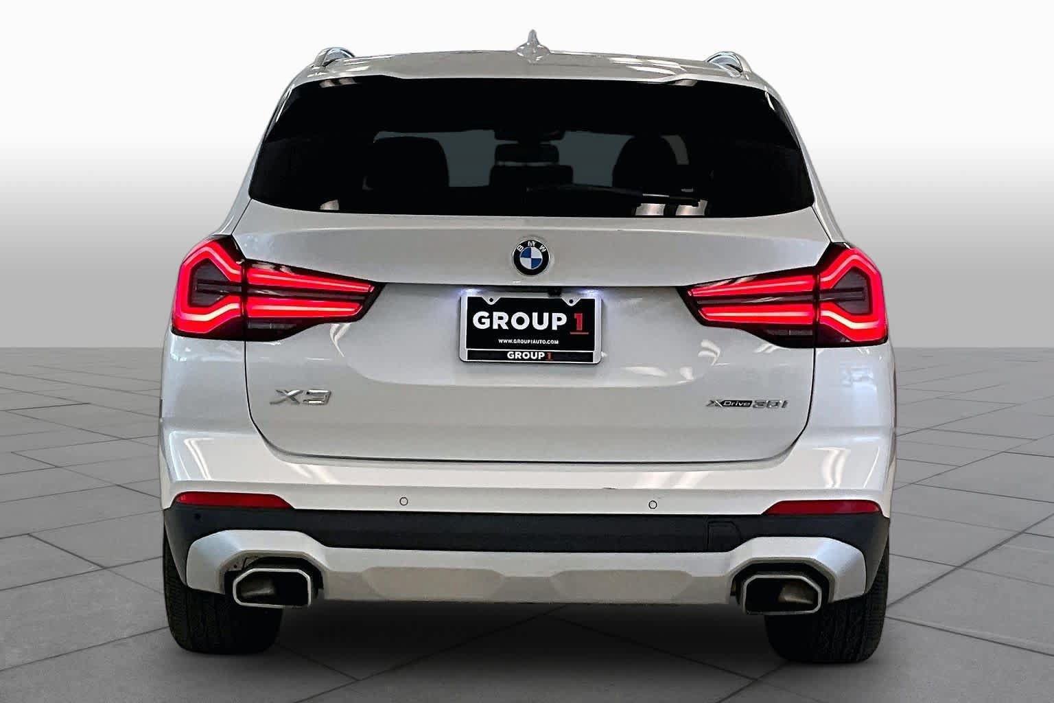 Used 2023 BMW X3 xDrive30i w/ Premium Package AWD/4WD image 4