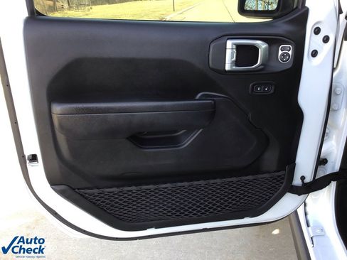 Used 2022 Jeep Wrangler Unlimited Rubicon 4xe w/ Cold Weather Group image 24