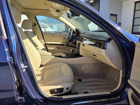 Used 2011 BMW 328i xDrive Sedan image 13