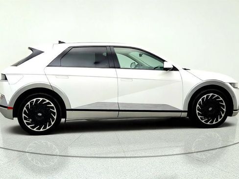 Used 2024 Hyundai Ioniq 5 Limited AWD/4WD image 4