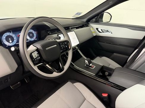 Used 2026 Land Rover Range Rover Velar Dynamic SE AWD/4WD image 6
