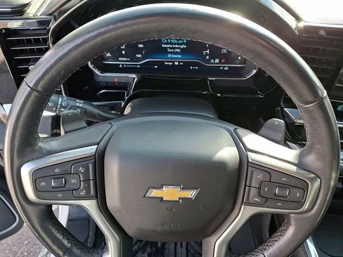 Used 2022 Chevrolet Silverado 1500 LTZ image 23