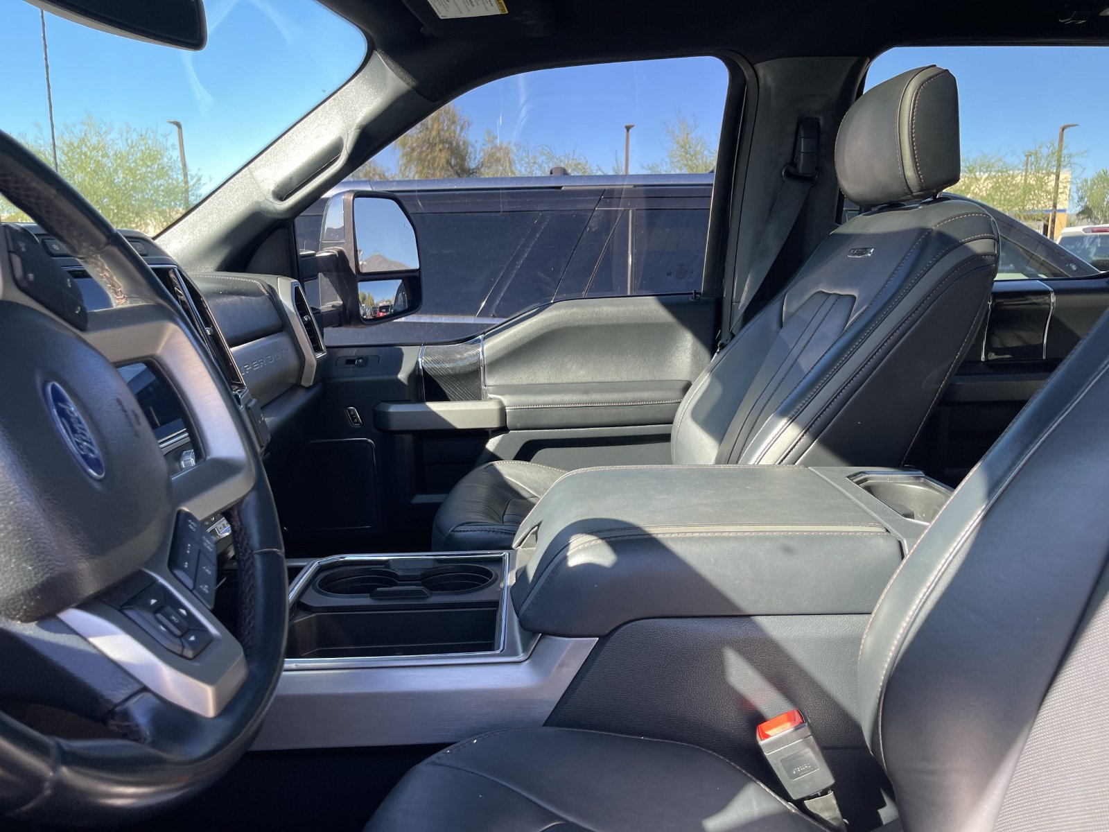 Used 2022 Ford F350 Platinum w/ Tremor Off-Road Package AWD/4WD image 11