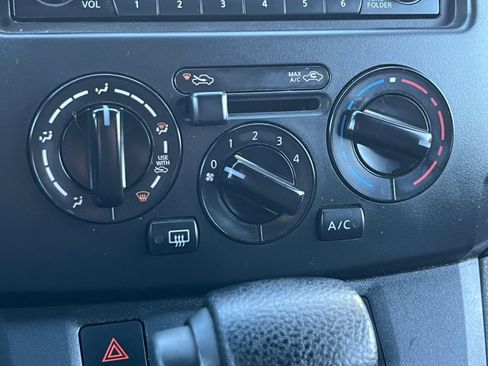 Used 2018 Chevrolet City Express LS image 28