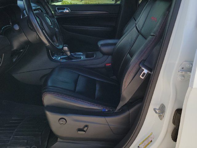 Used 2018 Jeep Grand Cherokee Laredo AWD/4WD image 6