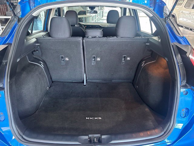 Used 2022 Nissan Kicks S FWD image 31
