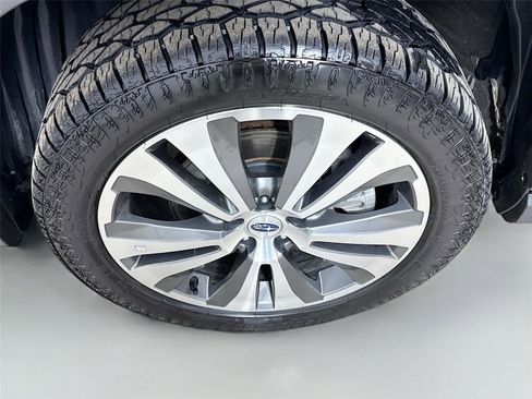 Used 2019 Subaru Ascent Touring image 32