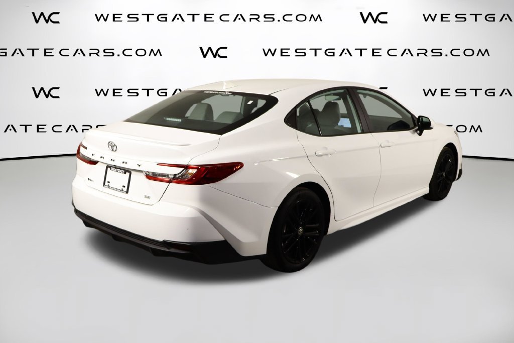Used 2026 Toyota Camry SE FWD image 47