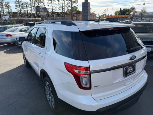 Used 2015 Ford Explorer XLT w/ Equipment Group 202A image 25