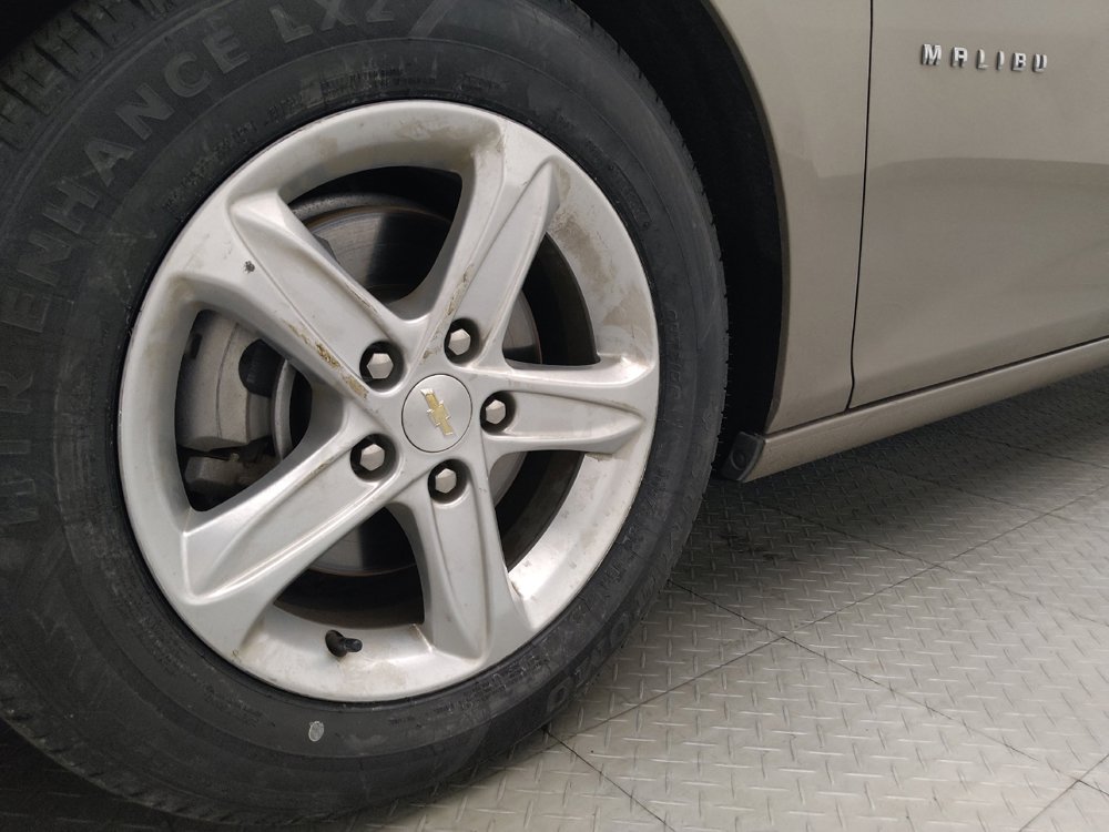 Used 2025 Chevrolet Malibu LT FWD image 31
