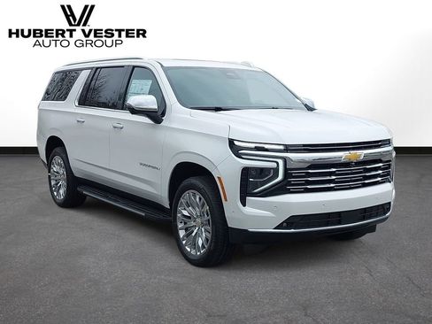 New 2025 Chevrolet Suburban Premier AWD/4WD image 4