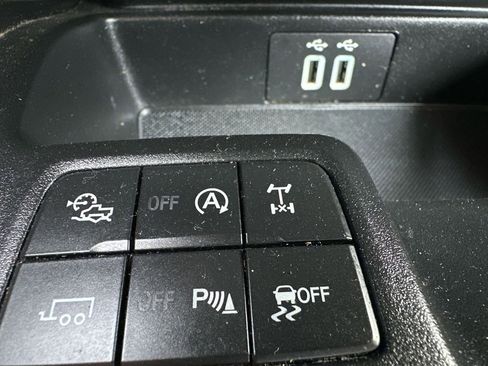 Used 2019 Ford Ranger Lariat w/ Equipment Group 501A Mid image 36