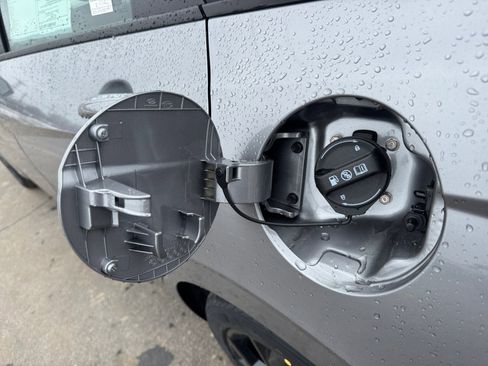New 2026 Hyundai Elantra Sport FWD image 19