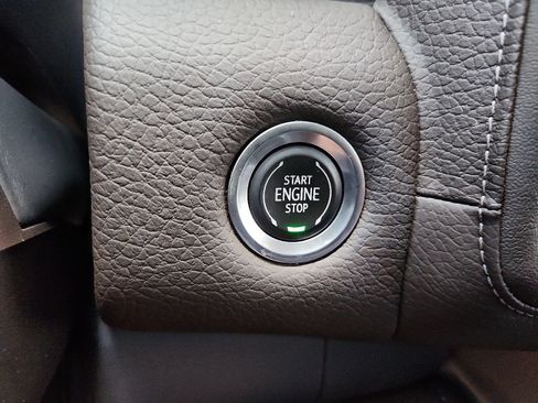 Used 2021 GMC Yukon Denali w/ Denali Premium Package AWD/4WD image 23