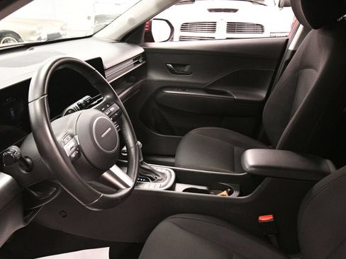 Used 2025 Hyundai Kona SEL FWD image 19