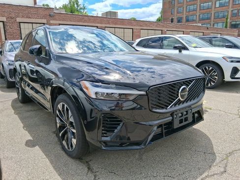 New 2026 Volvo XC60 T8 Plus w/ Protection Package Premier AWD/4WD image 2