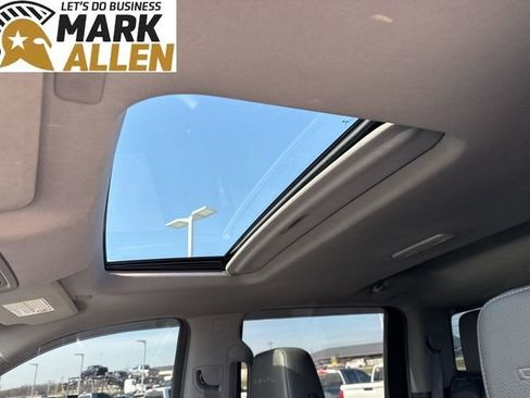 Used 2020 GMC Sierra 3500 Denali w/ Denali Ultimate Package image 7