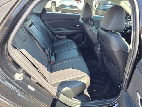 Used 2022 Hyundai Elantra Limited w/ Cargo Package image 14