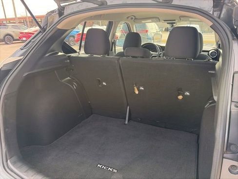 Used 2023 Nissan Kicks SV image 17