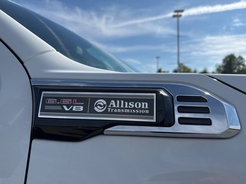 Used 2024 GMC Sierra 2500 SLE image 6