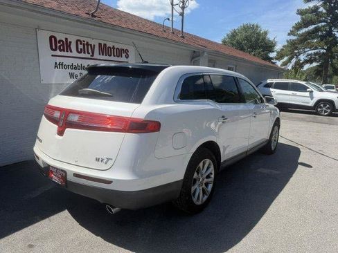 Used 2013 Lincoln MKT FWD image 5