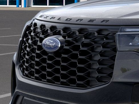 New 2026 Ford Explorer ST-Line w/ ST-Line Street Pack image 17