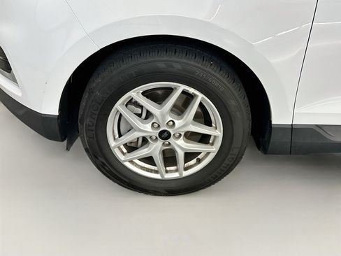Used 2024 Ford Edge SEL AWD/4WD image 11