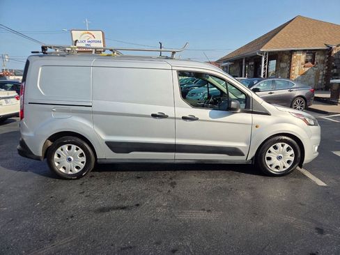Used 2022 Ford Transit Connect XLT FWD image 6
