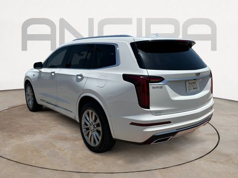 Used 2023 Cadillac XT6 Premium Luxury w/ Technology Package AWD/4WD image 8