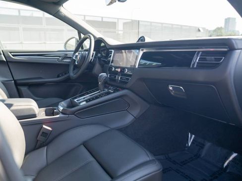 New 2026 Porsche Macan AWD/4WD image 26