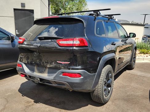 Used 2016 Jeep Cherokee Trailhawk w/ Comfort/Convenience Group AWD/4WD image 15