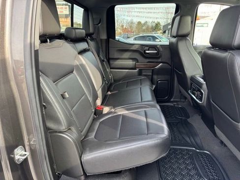 Used 2019 GMC Sierra 1500 SLT w/ SLT Premium Plus Package AWD/4WD image 17
