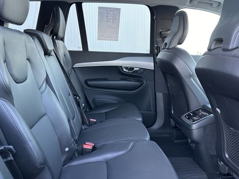 Used 2023 Volvo XC90 B5 Core w/ Protection Package Premier image 20