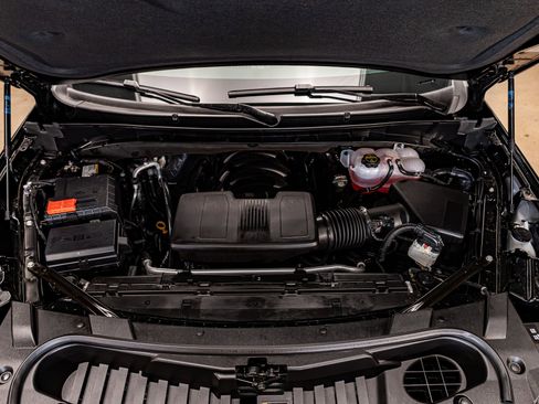 Used 2026 Cadillac Escalade Platinum Sport w/ LPO, ONYX Package image 29