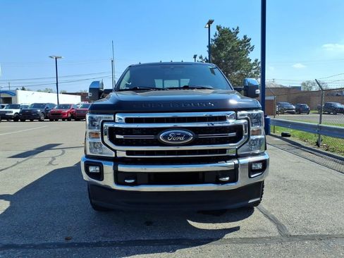 Certified 2022 Ford F250 Lariat w/ Chrome Package AWD/4WD image 2