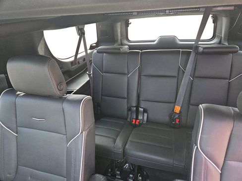 Used 2023 Cadillac Escalade ESV Premium Luxury AWD/4WD image 30