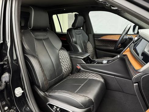 Used 2022 Jeep Grand Cherokee Summit AWD/4WD image 56