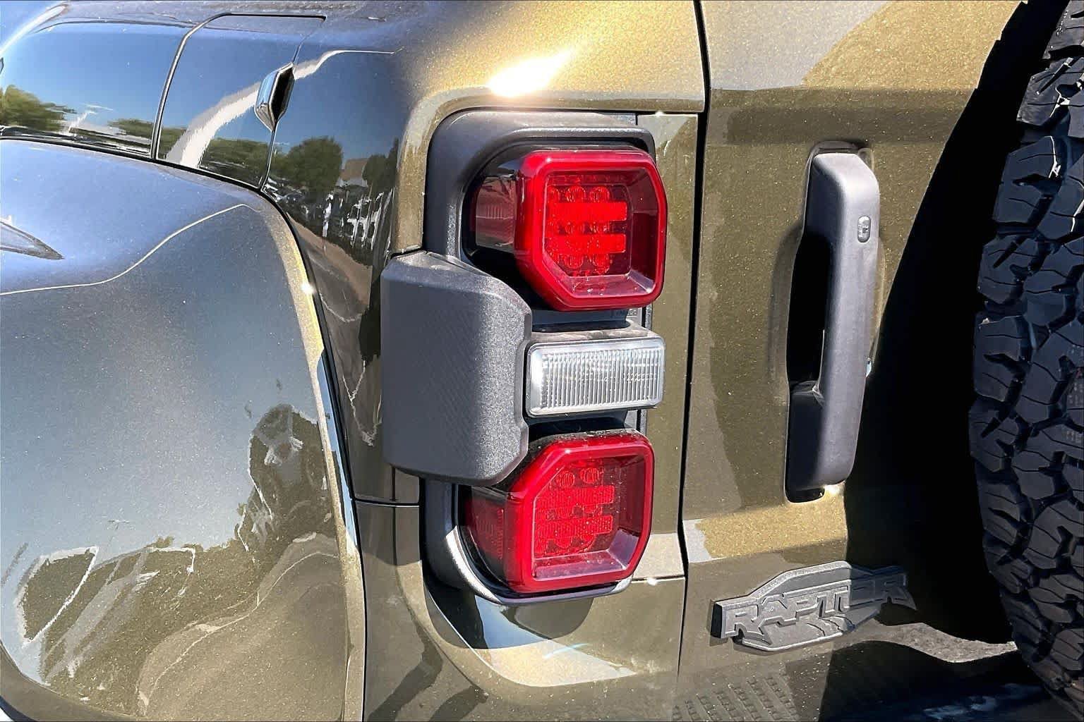New 2026 Ford Bronco Raptor AWD/4WD image 11