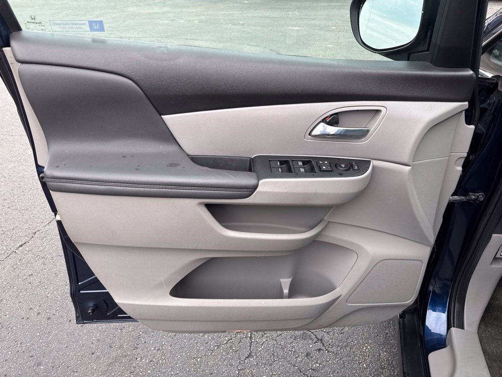 Used 2016 Honda Odyssey EX image 28
