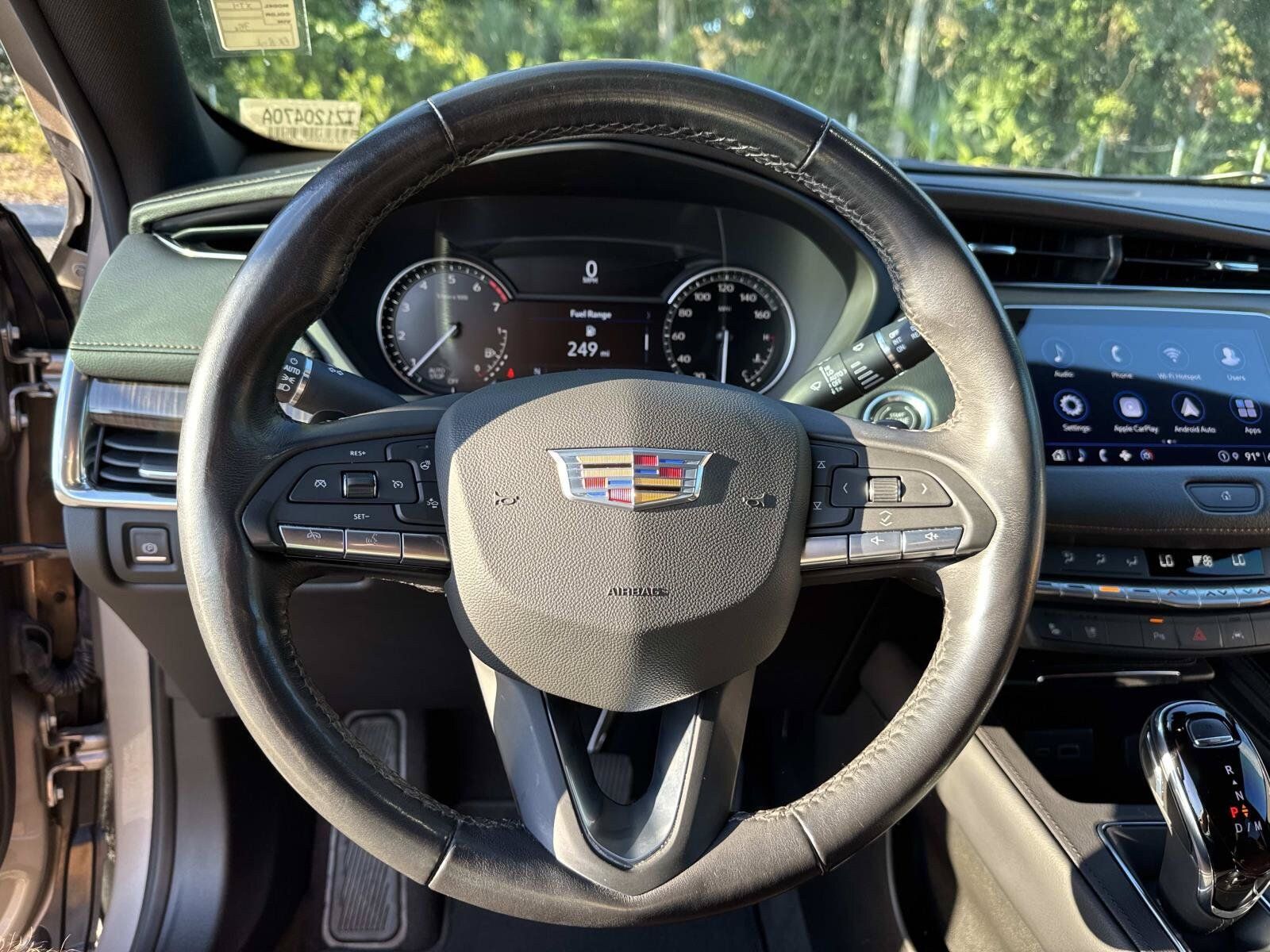 Used 2023 Cadillac XT4 Premium Luxury FWD image 14