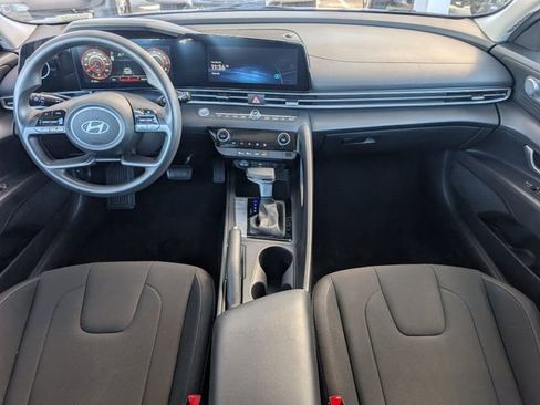 Used 2024 Hyundai Elantra SEL image 24