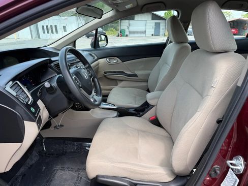 Used 2013 Honda Civic LX image 2